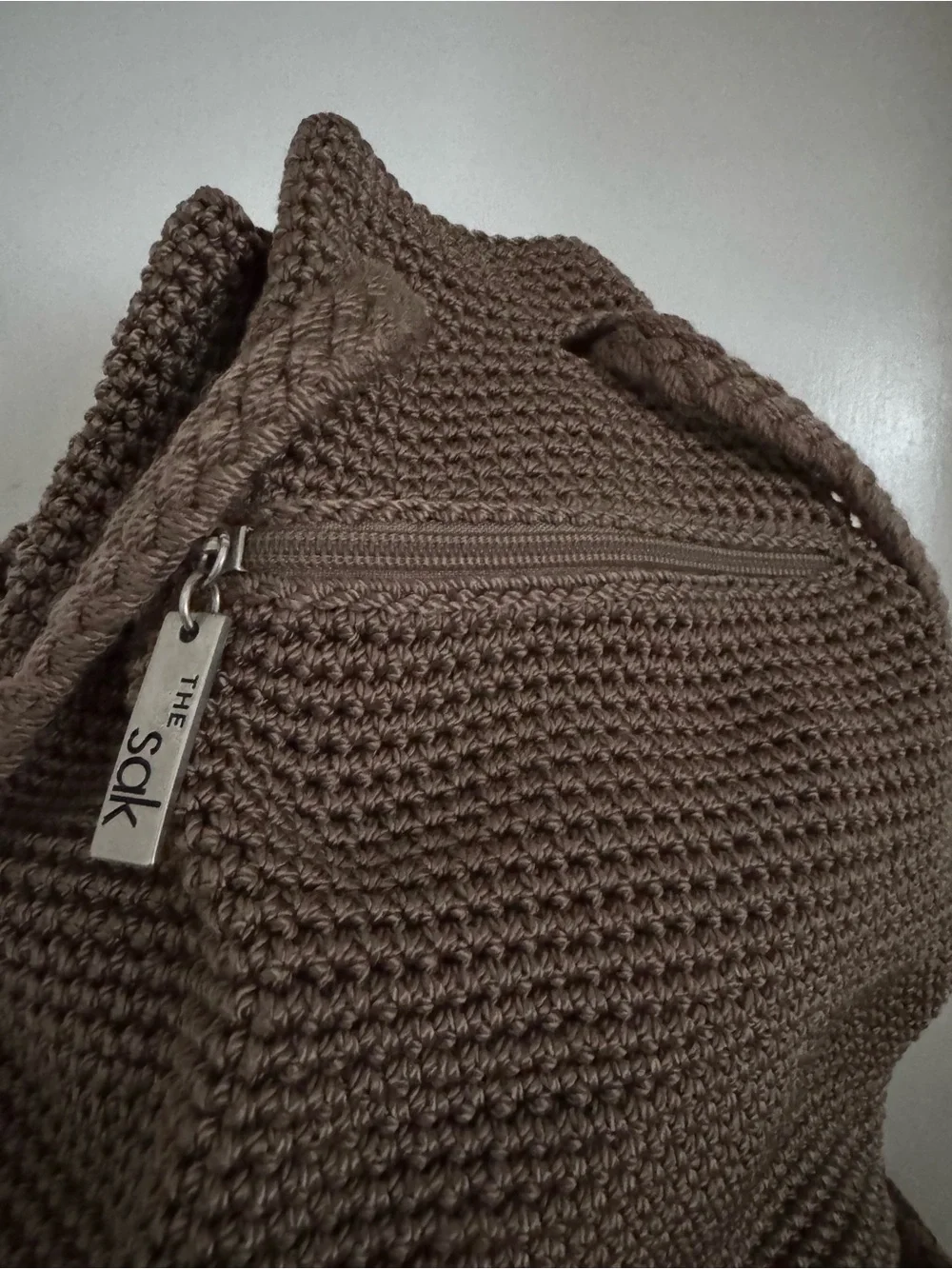 VTG The Sak Crochet Drawstring Bucket Backpack – Taupe / Brown Boho